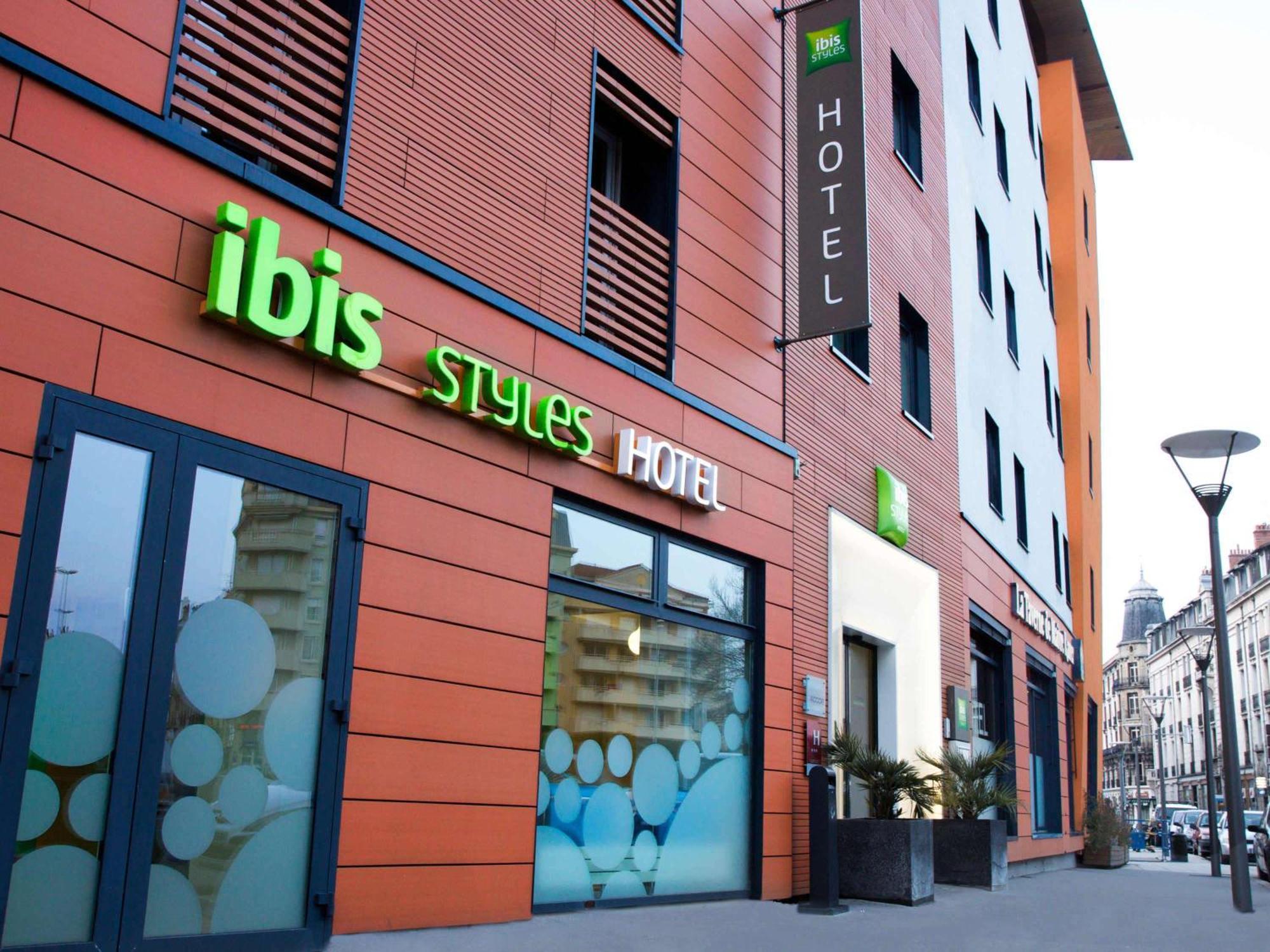 Ibis Styles Le Puy En Velay Hotel Екстериор снимка