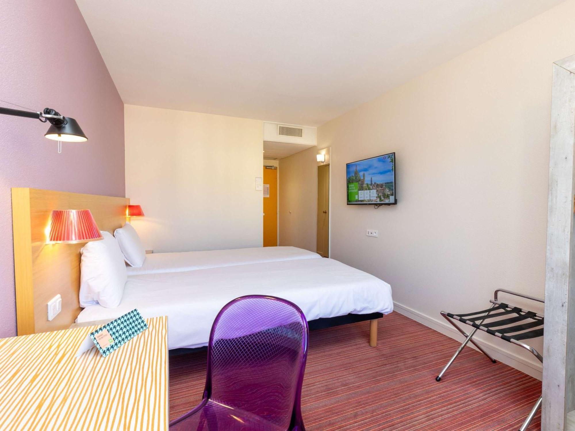 Ibis Styles Le Puy En Velay Hotel Екстериор снимка