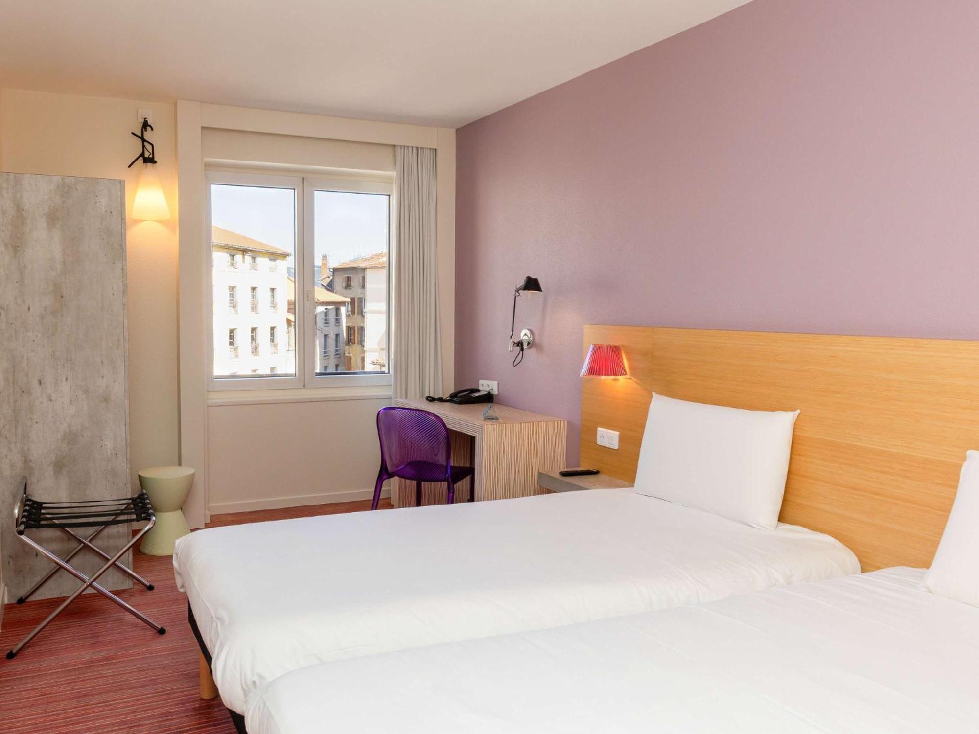 Ibis Styles Le Puy En Velay Hotel Екстериор снимка