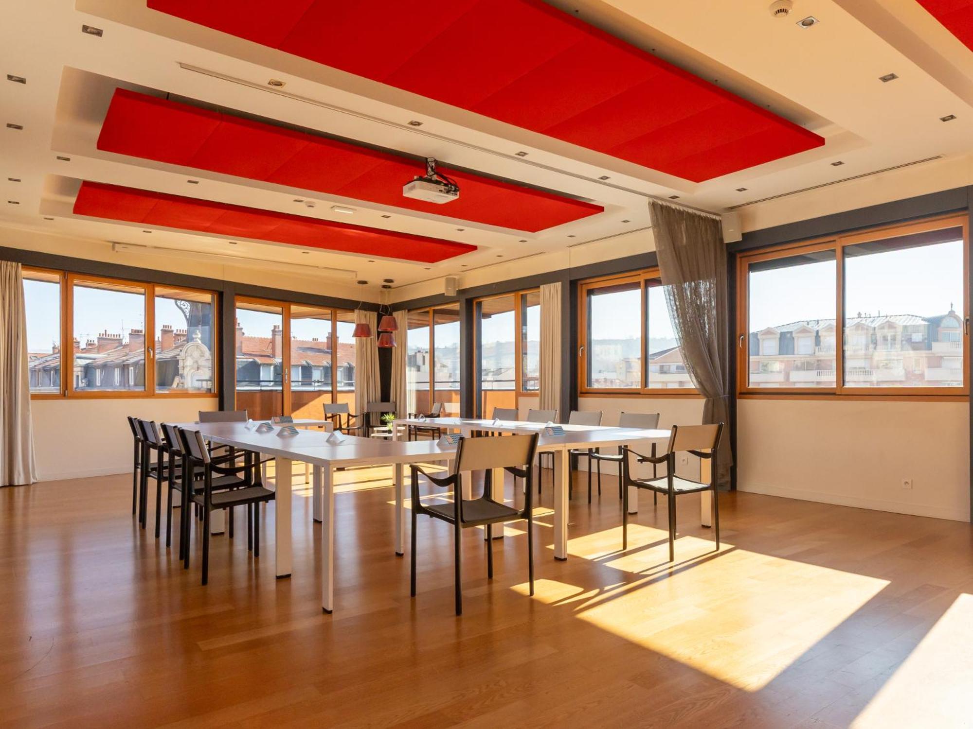 Ibis Styles Le Puy En Velay Hotel Екстериор снимка