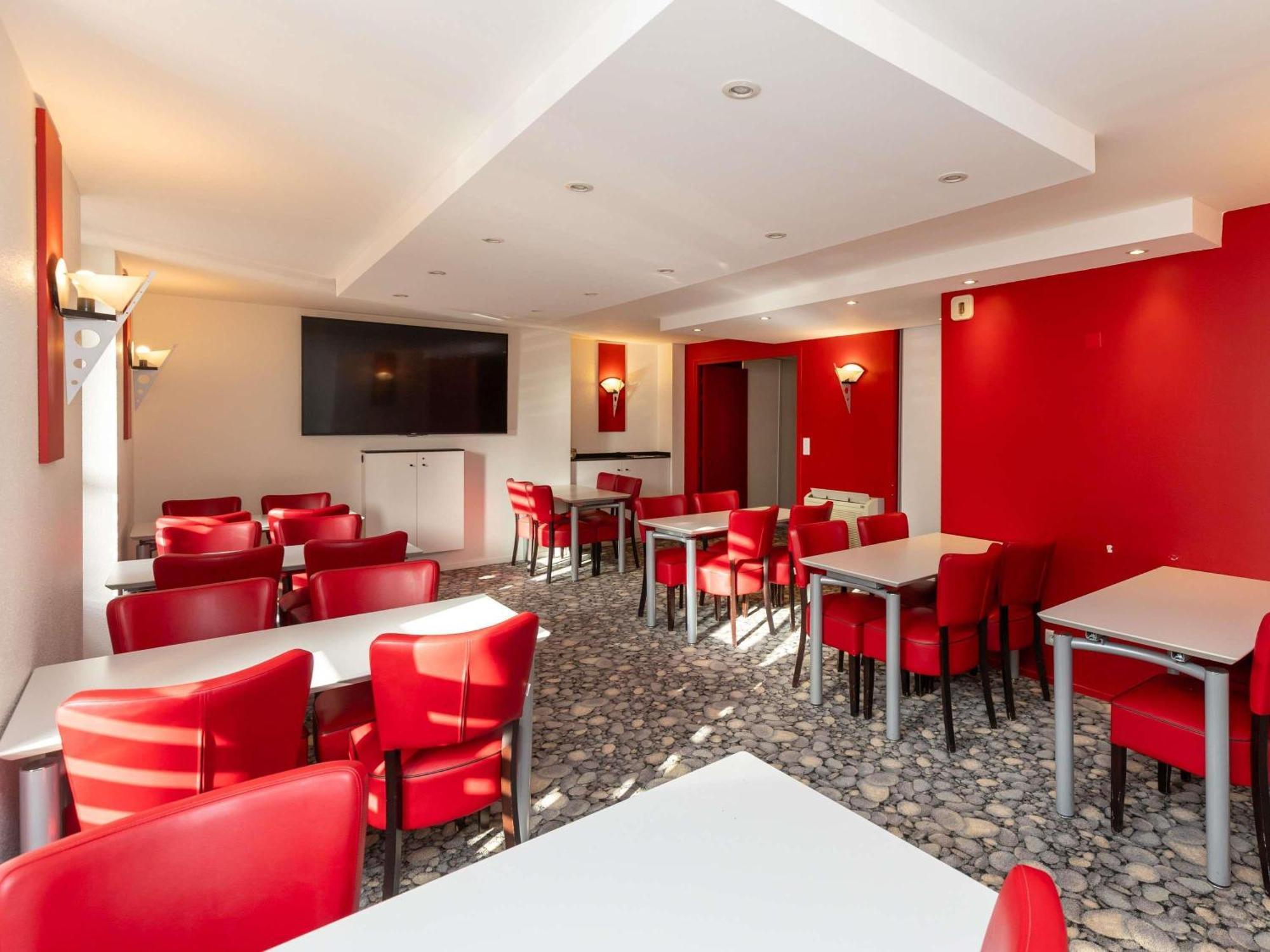 Ibis Styles Le Puy En Velay Hotel Екстериор снимка